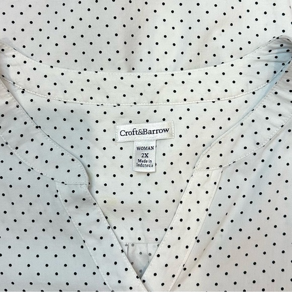 SOLD 🛍️ Croft & Barrow Women’s Cotton White Black Polka Dots Button Down Shirt - Picture 8 of 8